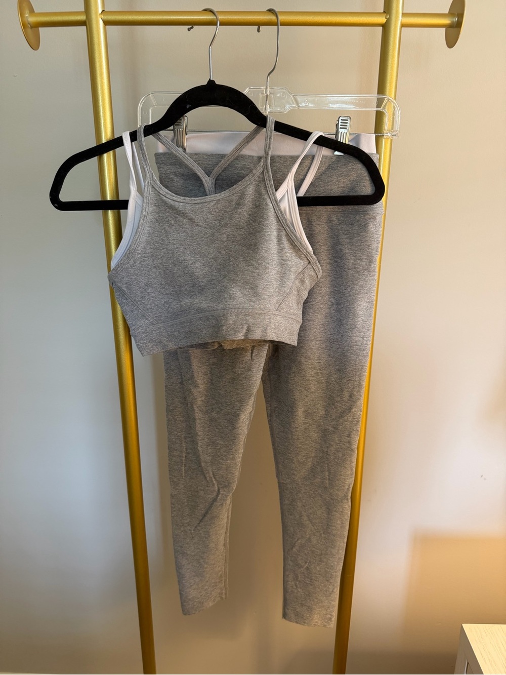 Beyond Yoga Grey Matching Set - Picture 4 of 4